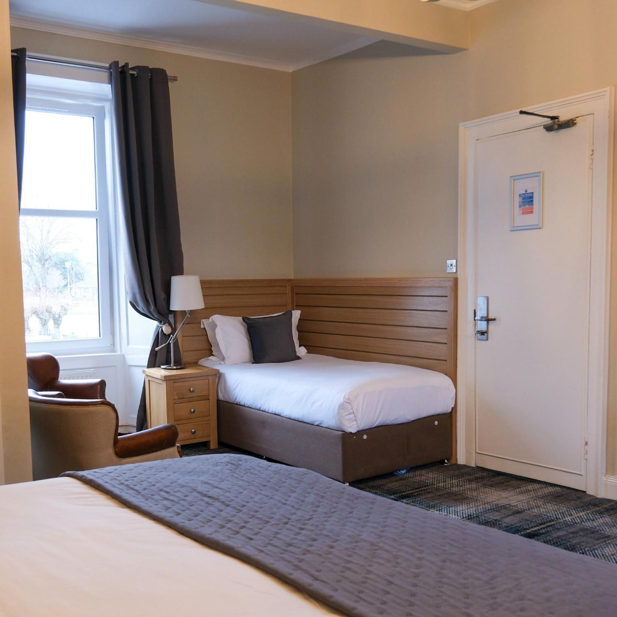 Glen Mhor Hotel At Uile-Bheist 'Brewstillery' Inverness Eksteriør bilde
