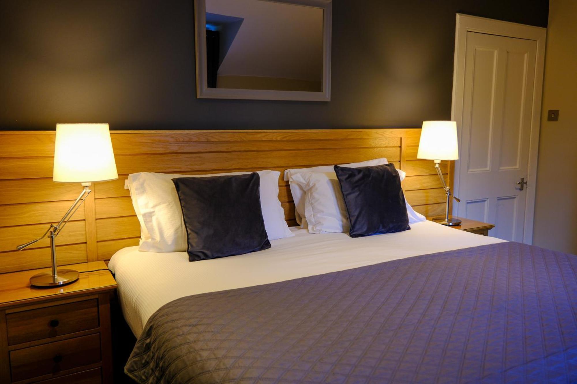 Glen Mhor Hotel At Uile-Bheist 'Brewstillery' Inverness Eksteriør bilde