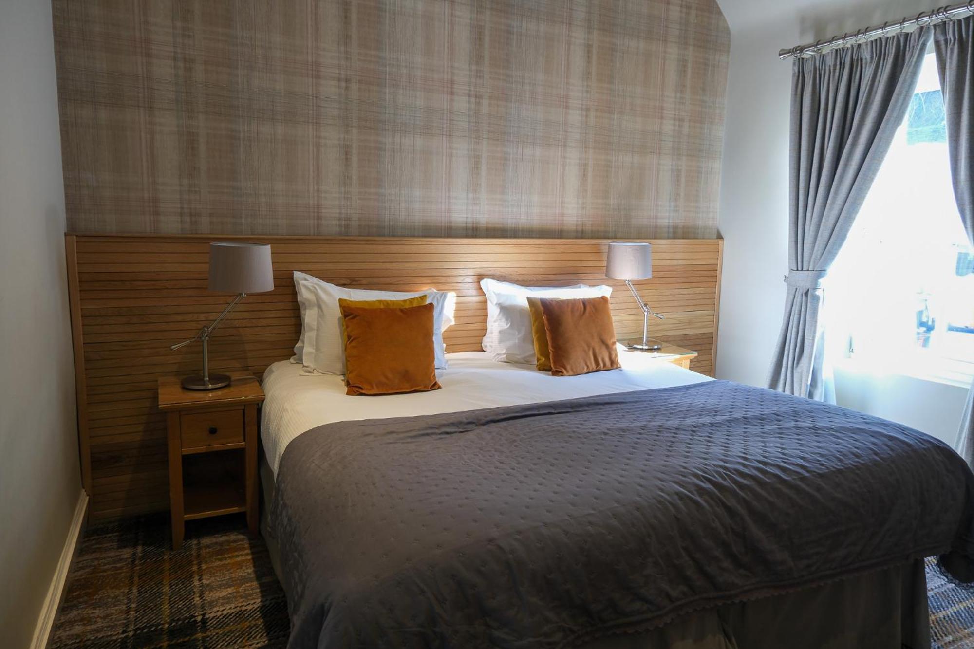 Glen Mhor Hotel At Uile-Bheist 'Brewstillery' Inverness Eksteriør bilde
